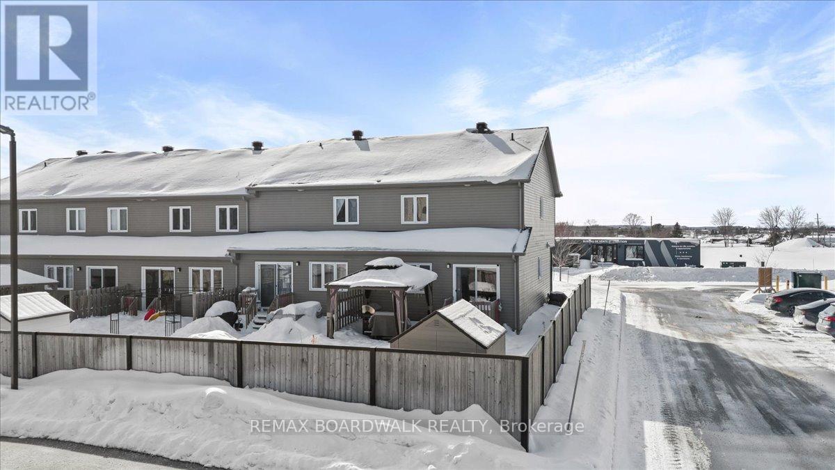 2424 Marble Crescent