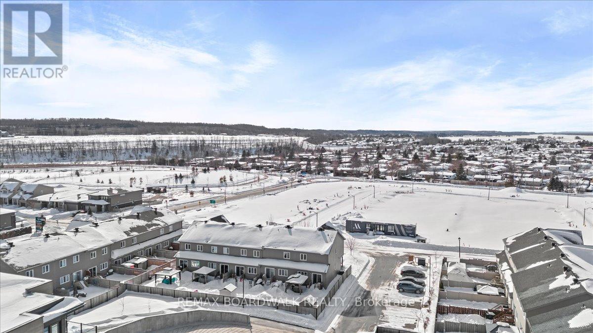 2424 Marble Crescent