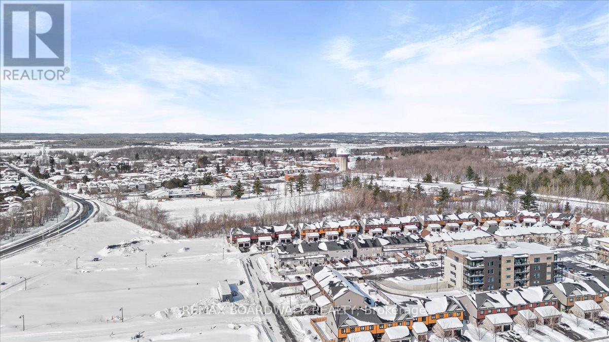 2424 Marble Crescent