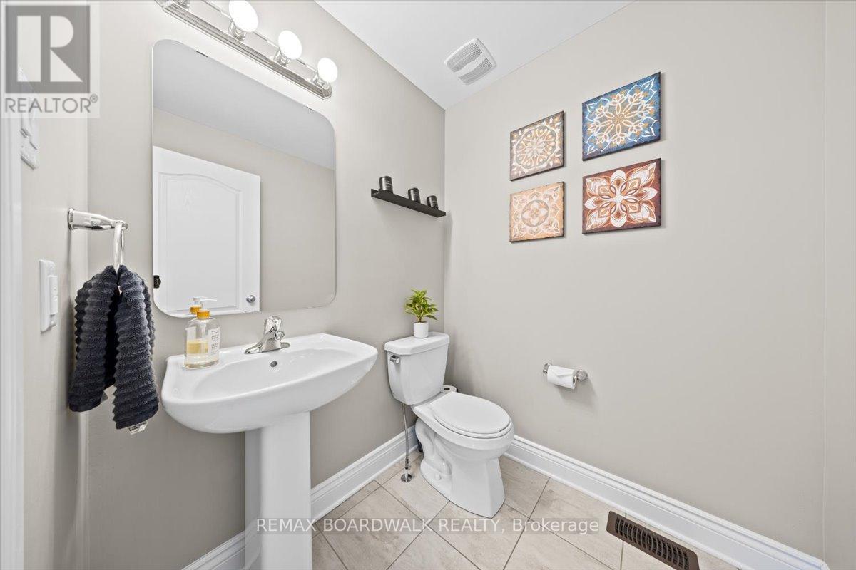 2424 Marble Crescent