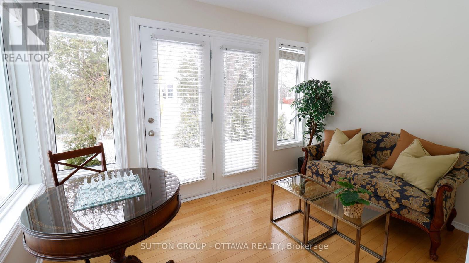 50 Grand Cedar Court E