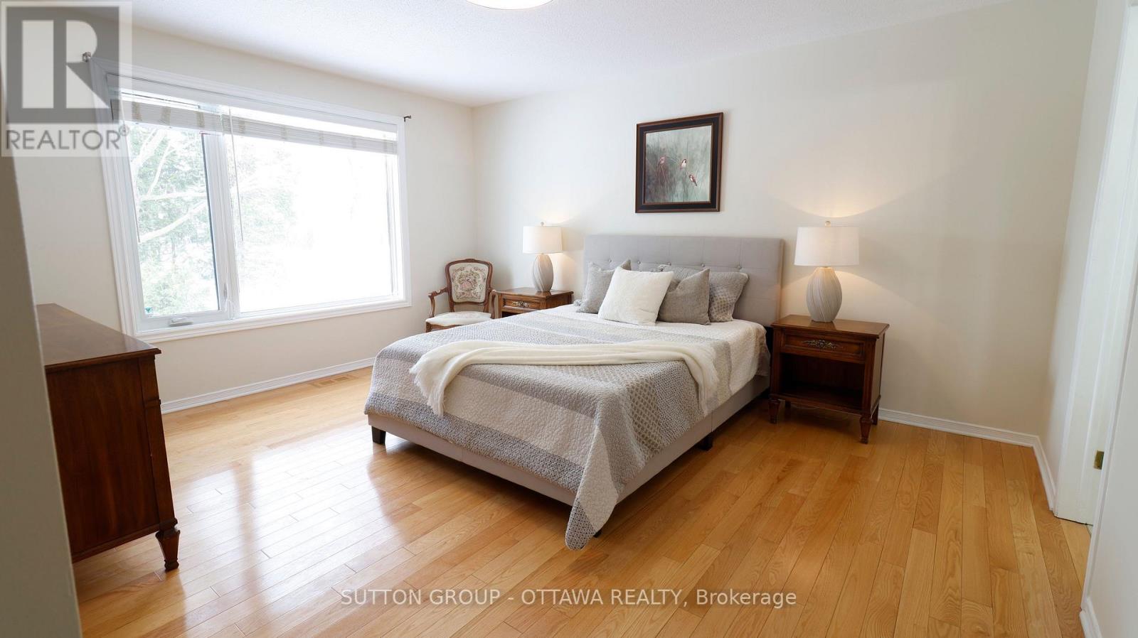 50 Grand Cedar Court E