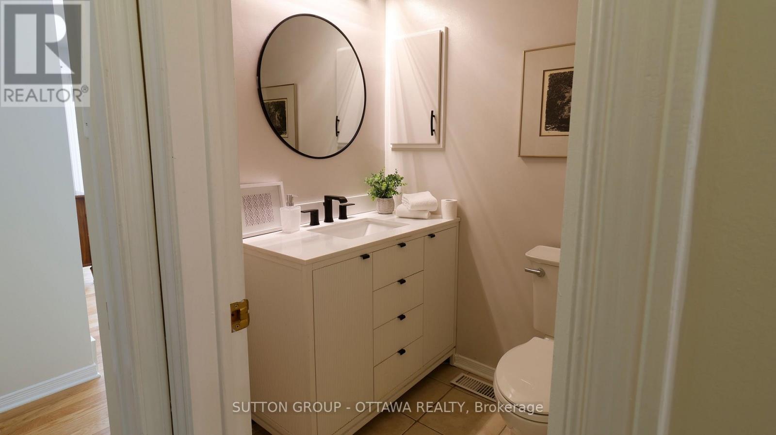 50 Grand Cedar Court E