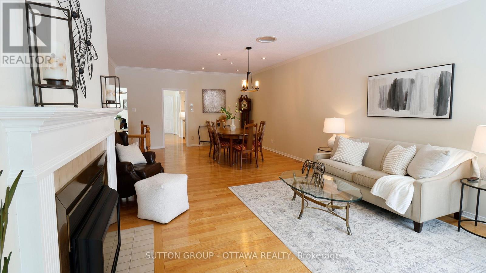 50 Grand Cedar Court E