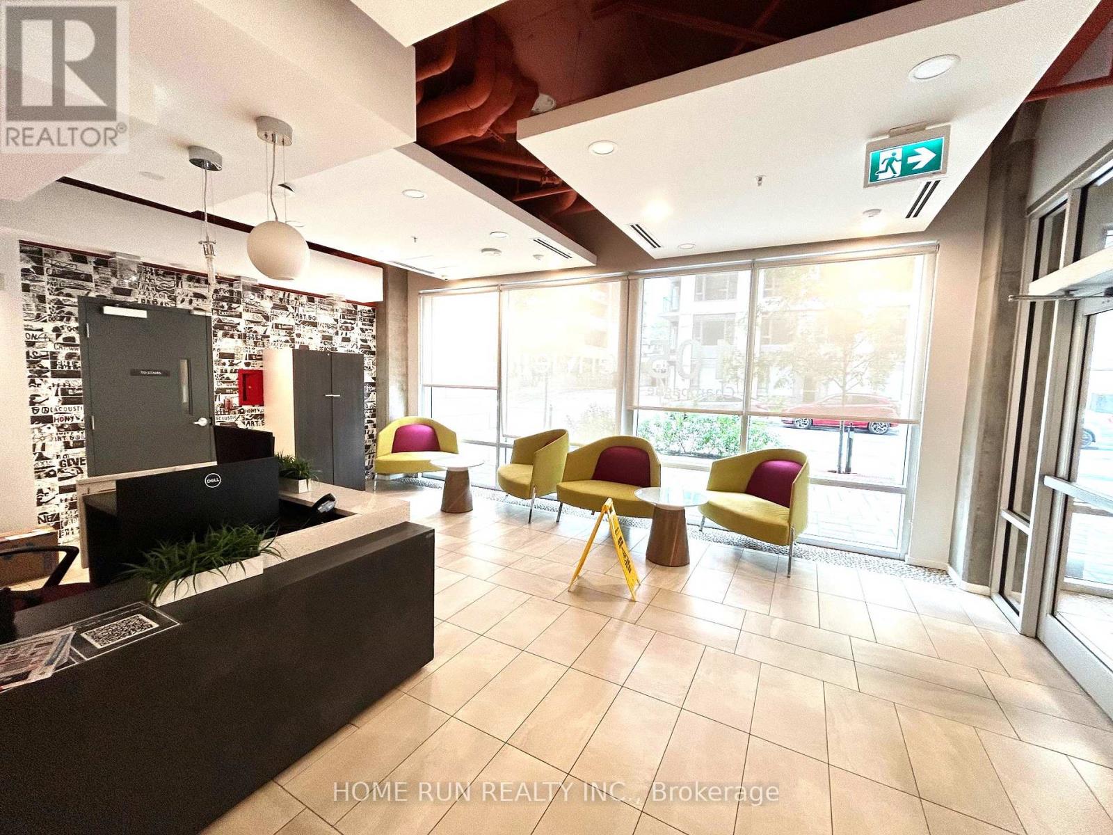 1817 - 105 Champagne Avenue