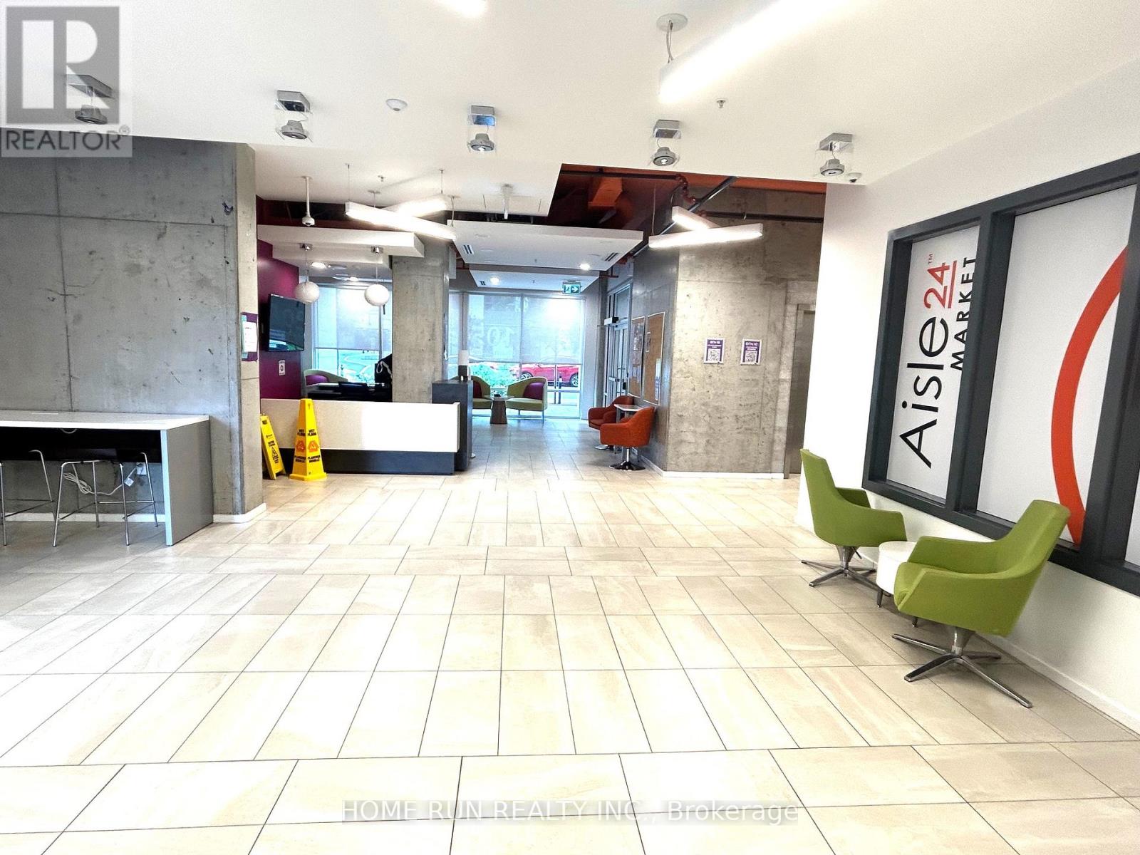 1817 - 105 Champagne Avenue