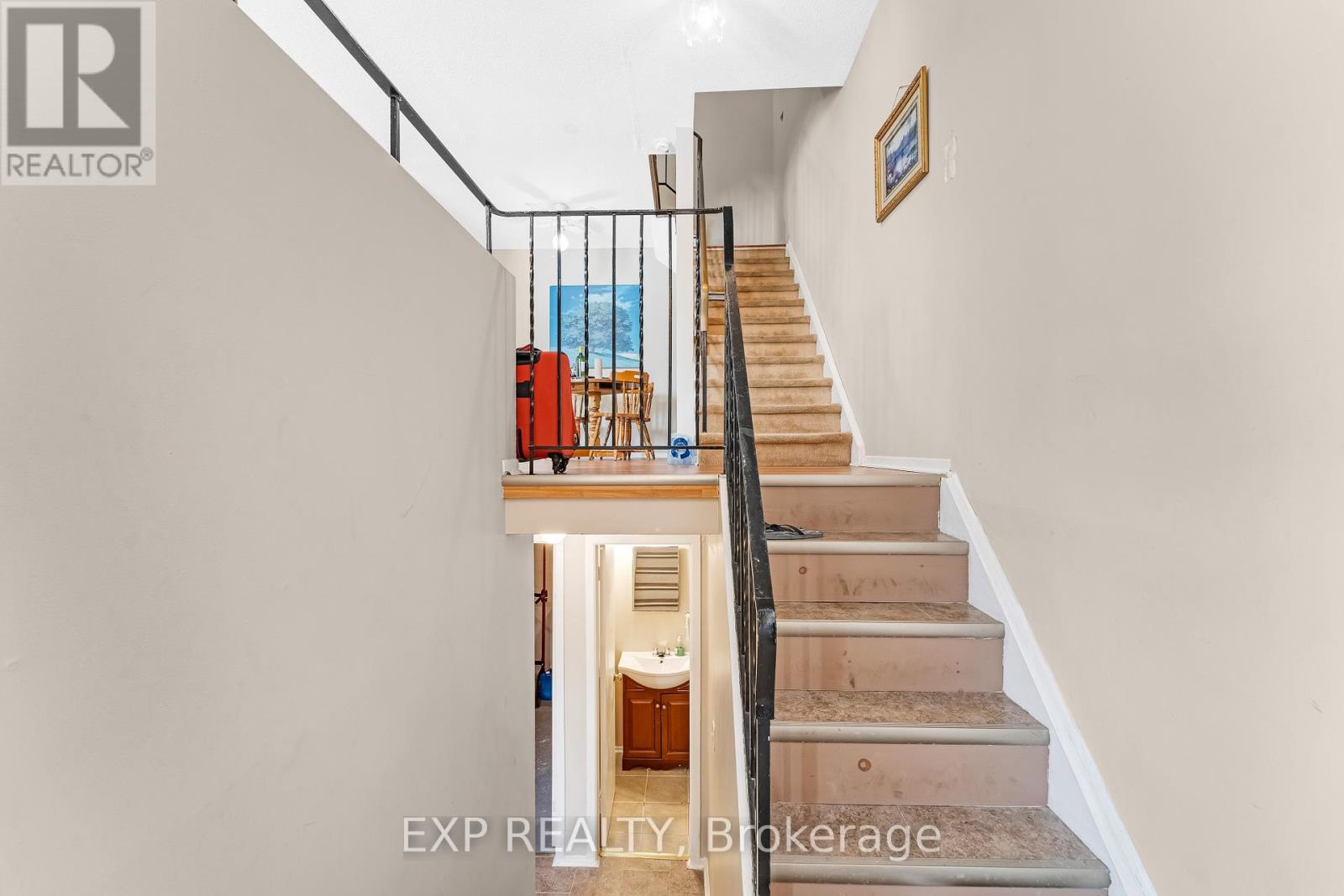 52 - 44a Woodvale Green