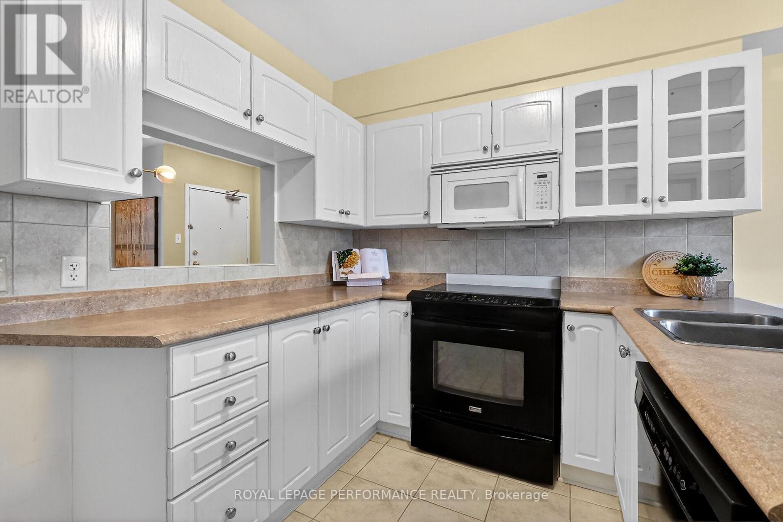 2 - 70 Briargate Private