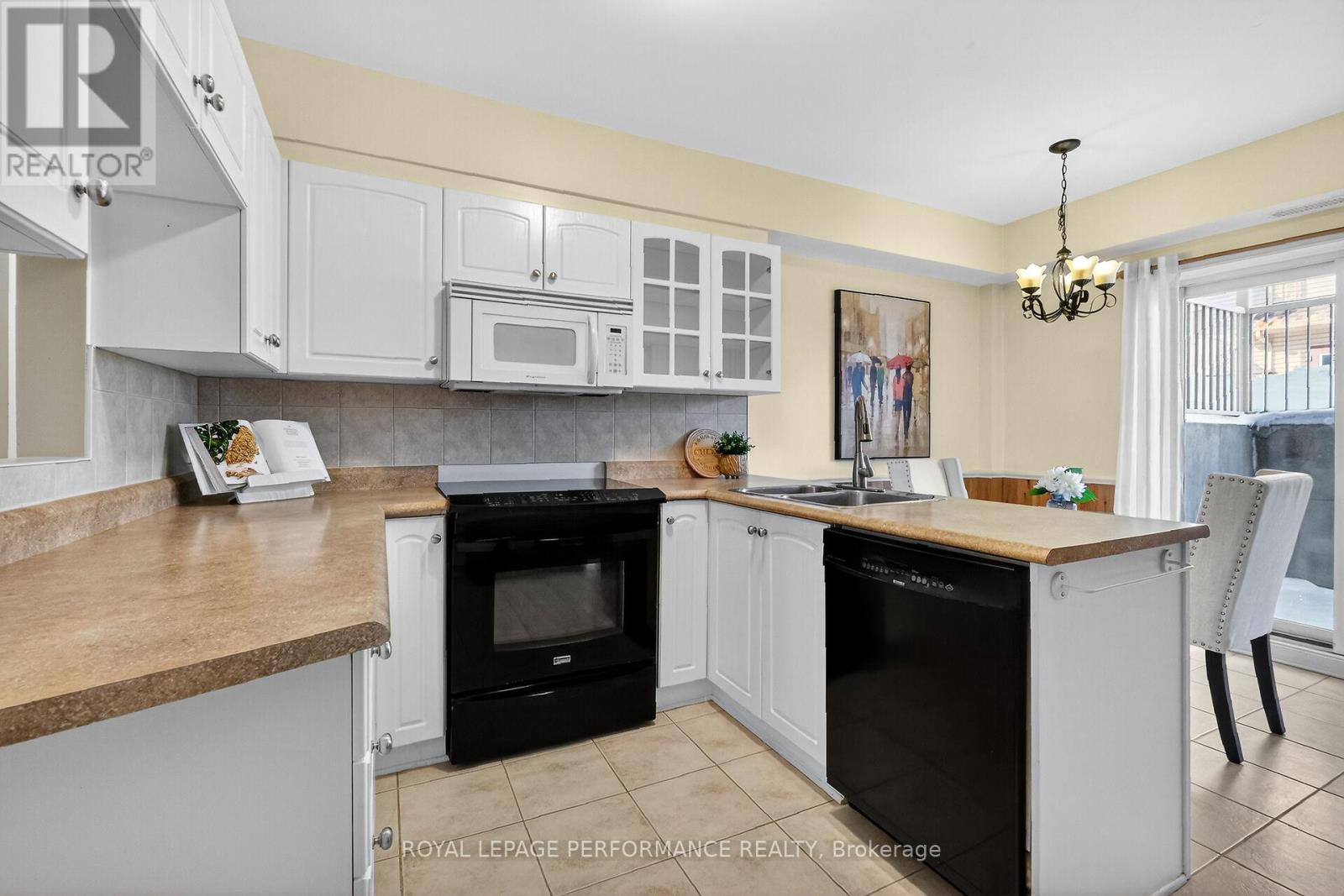 2 - 70 Briargate Private