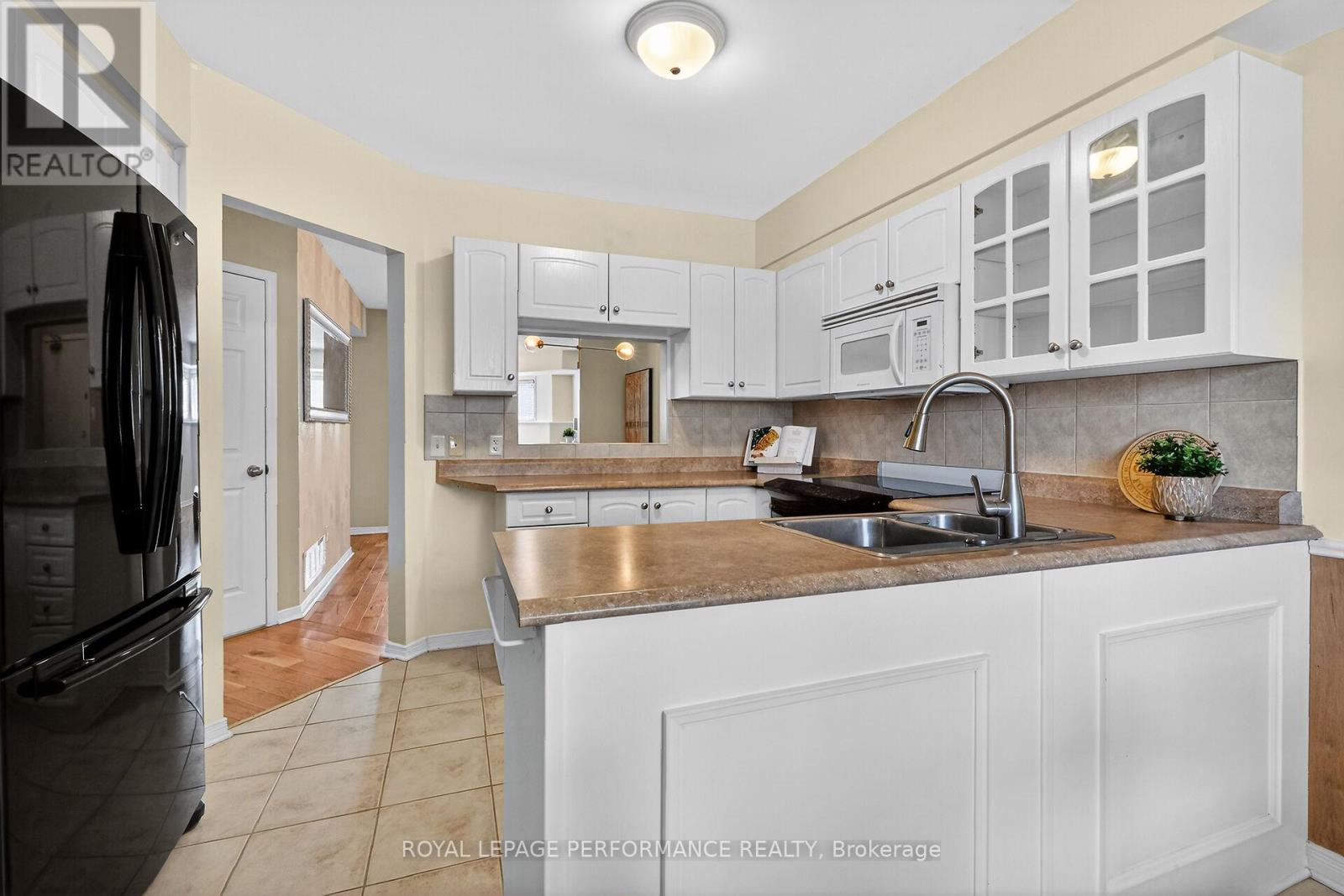 2 - 70 Briargate Private