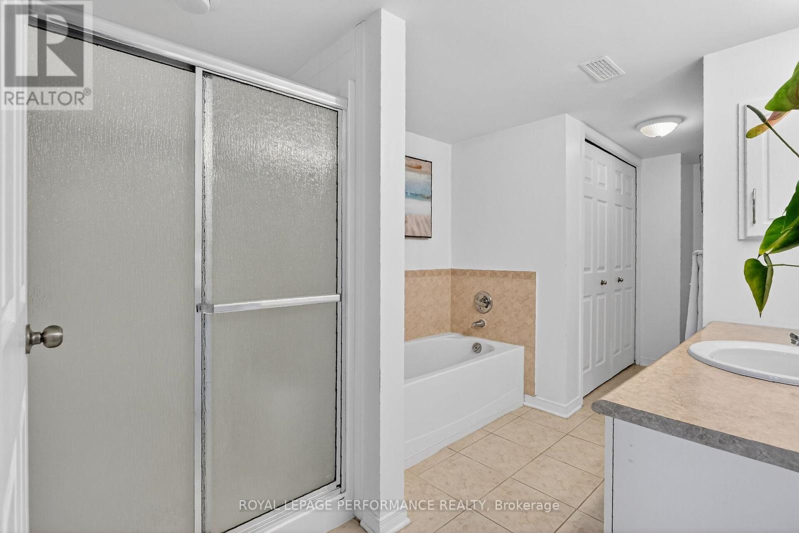 2 - 70 Briargate Private