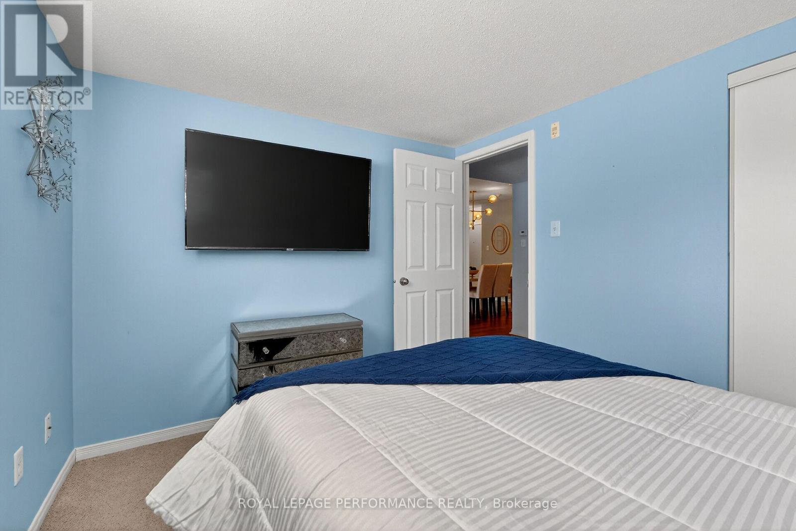 2 - 70 Briargate Private