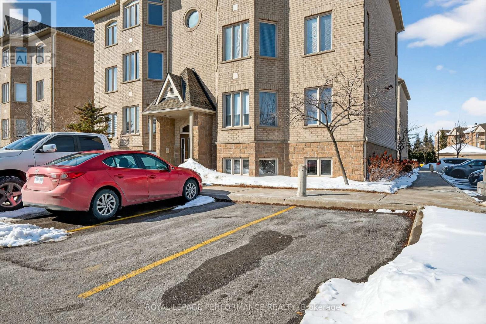 2 - 70 Briargate Private