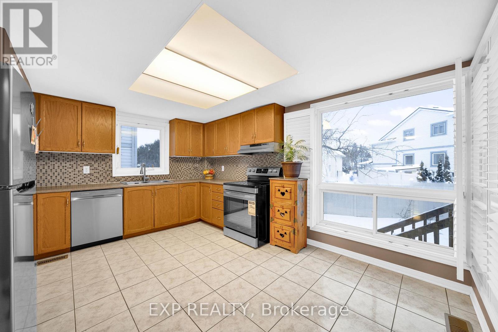 4 Huntersfield Drive