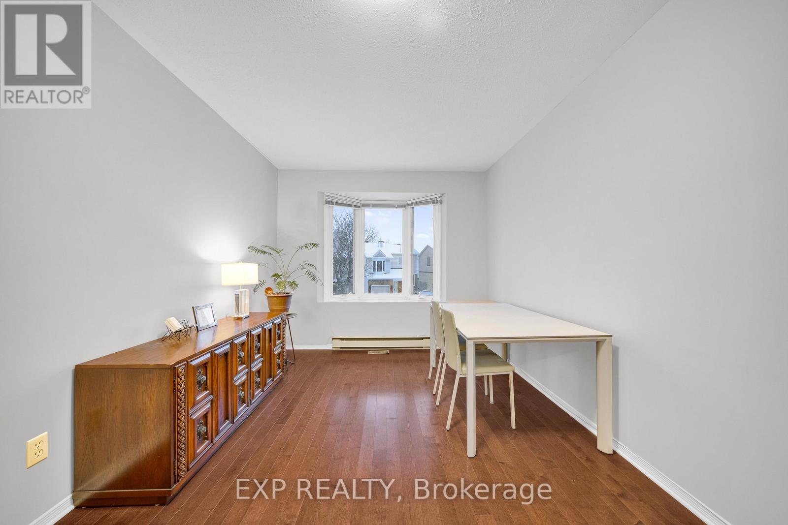 4 Huntersfield Drive