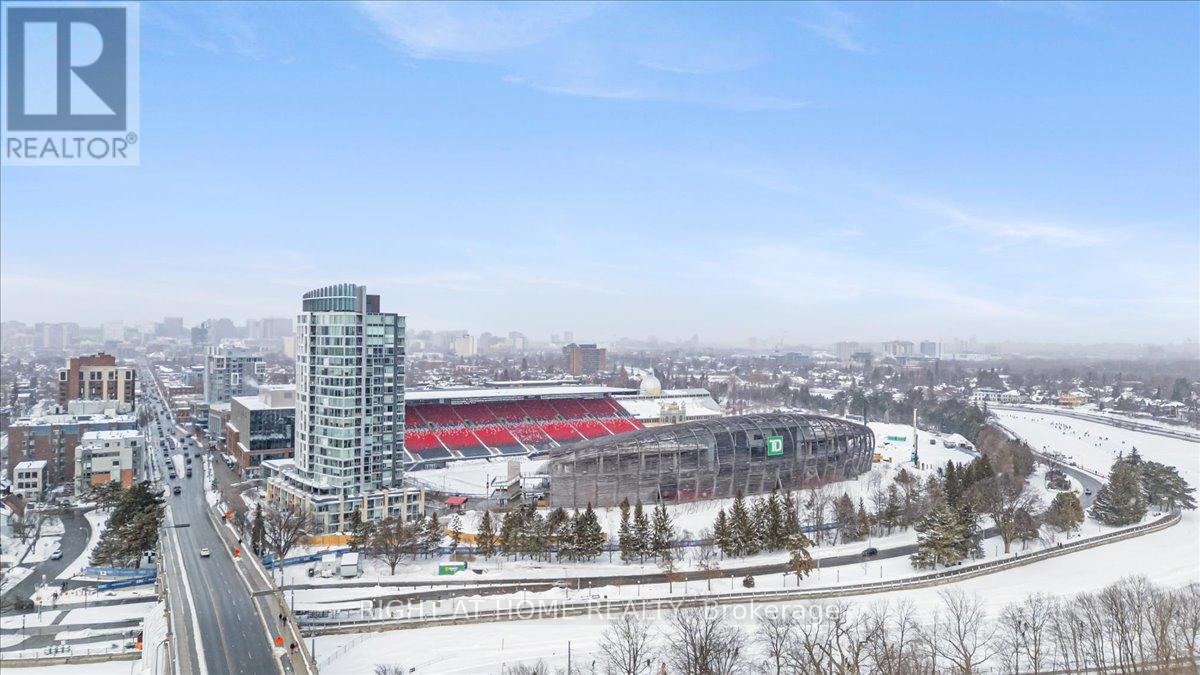 705 - 1035 Bank Street