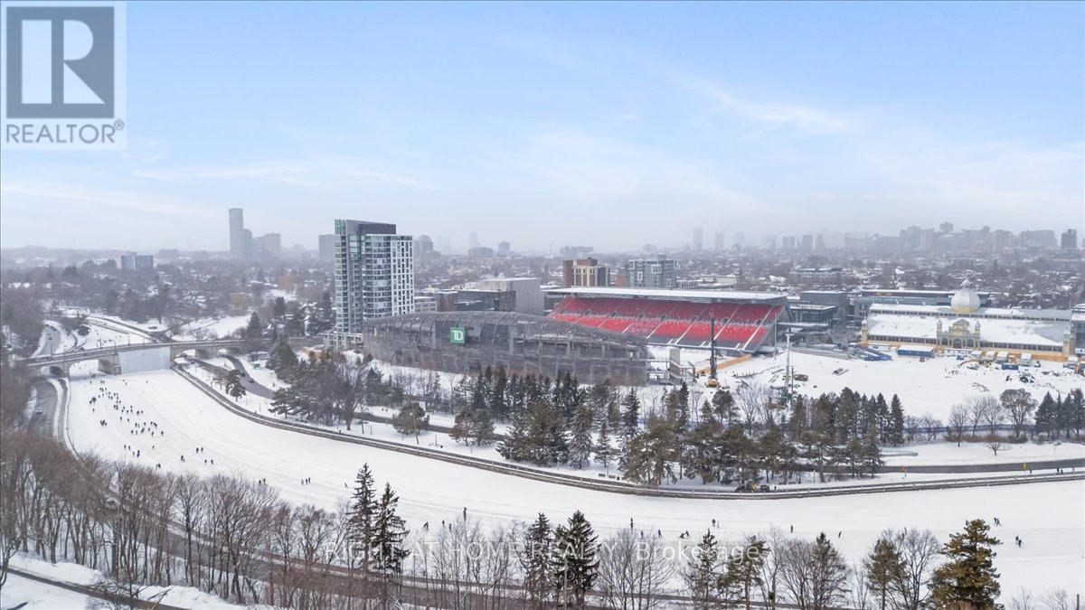 705 - 1035 Bank Street