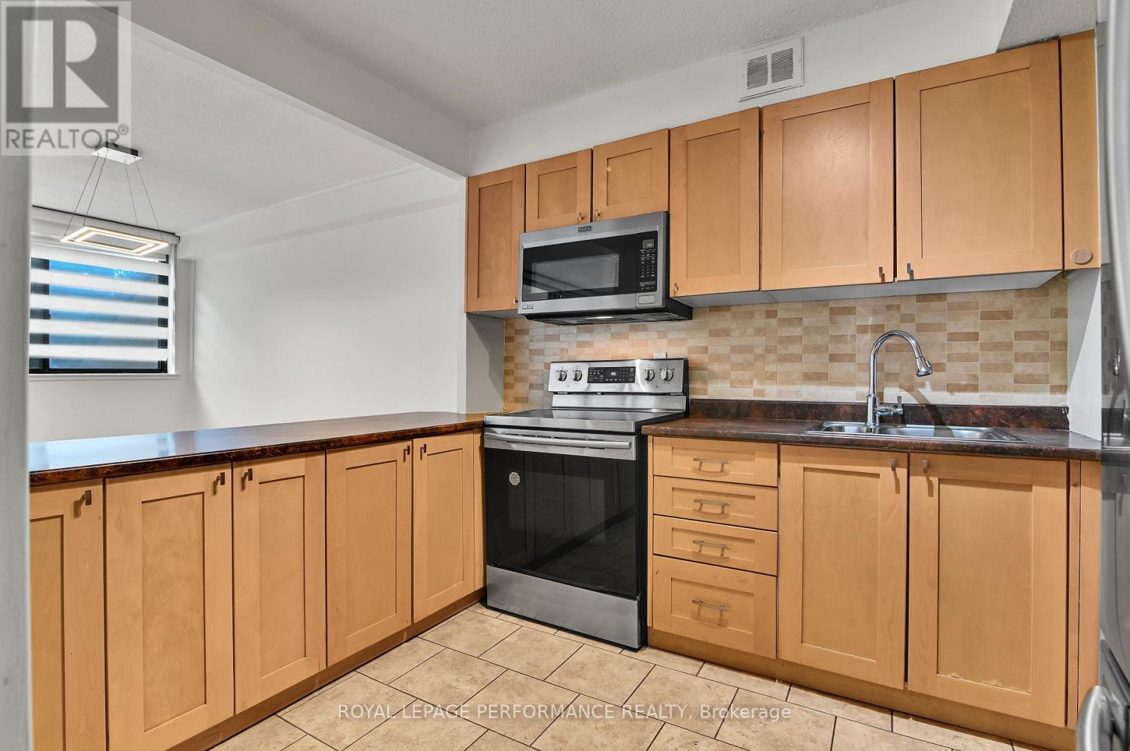 344 - 515 St Laurent Boulevard