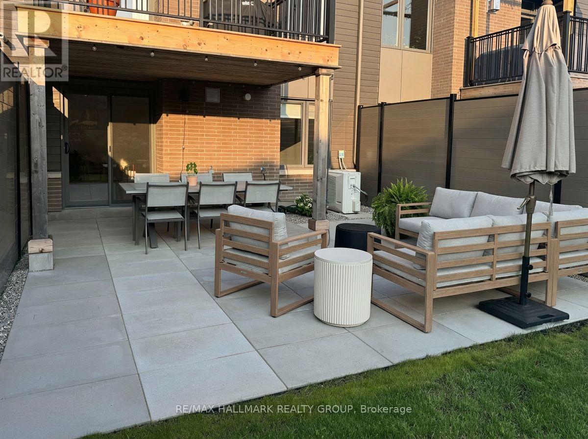 869 Moses Tennisco Street