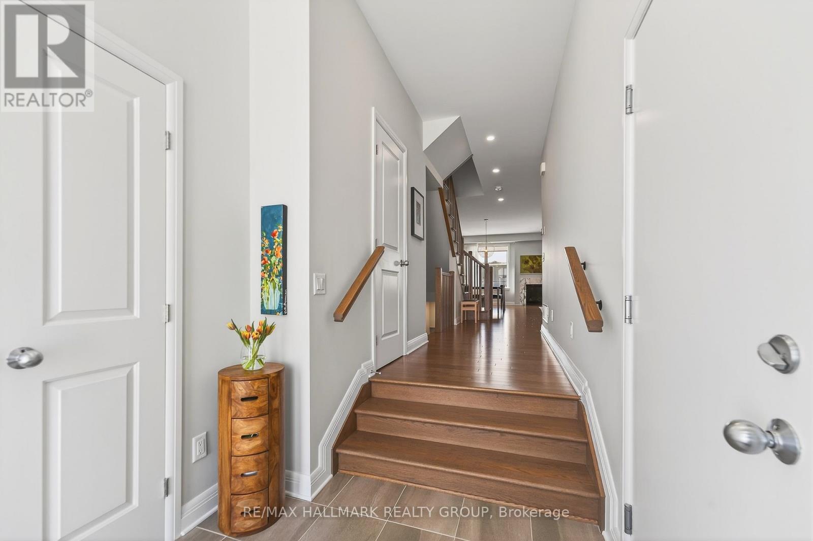 869 Moses Tennisco Street