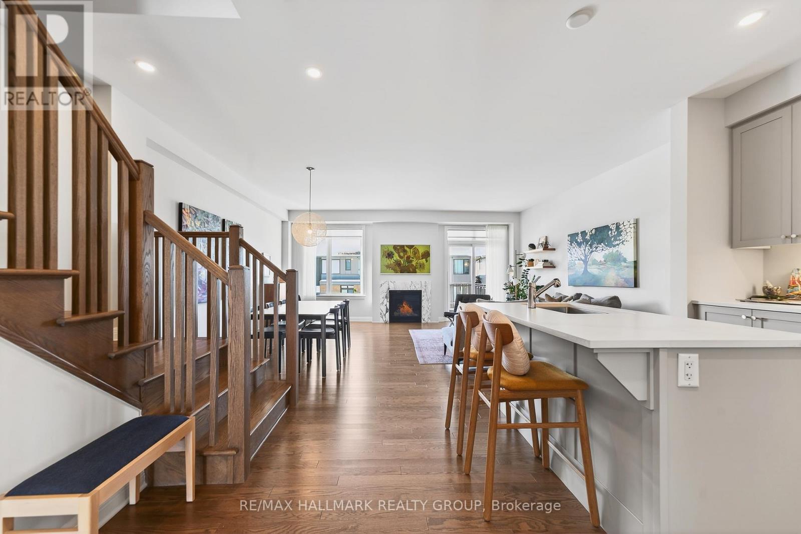 869 Moses Tennisco Street