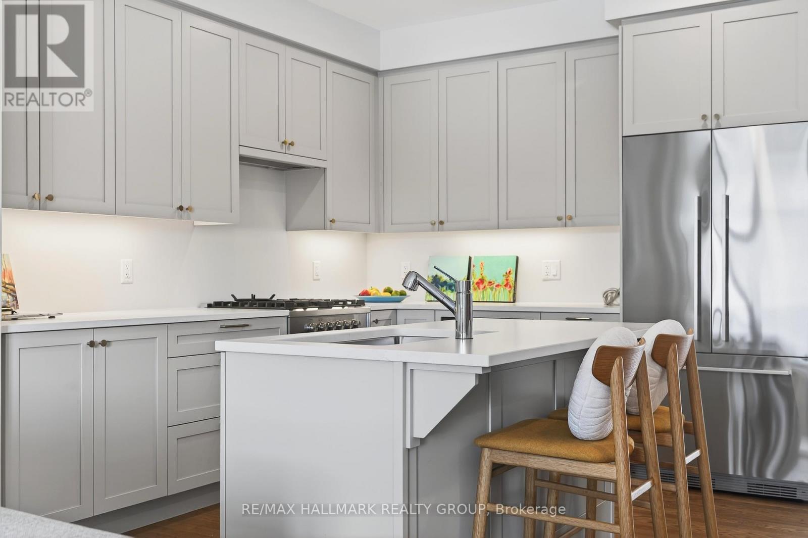 869 Moses Tennisco Street