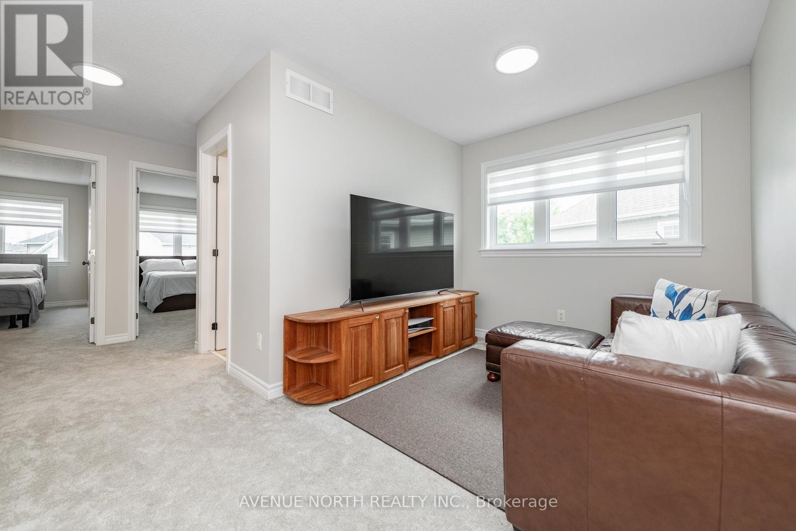 448 Rochefort Circle