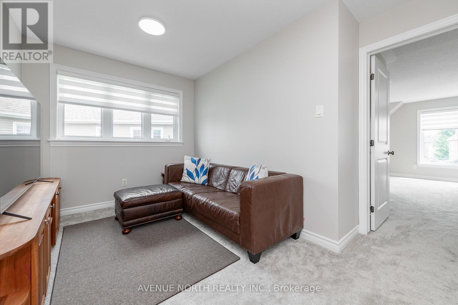 448 Rochefort Circle