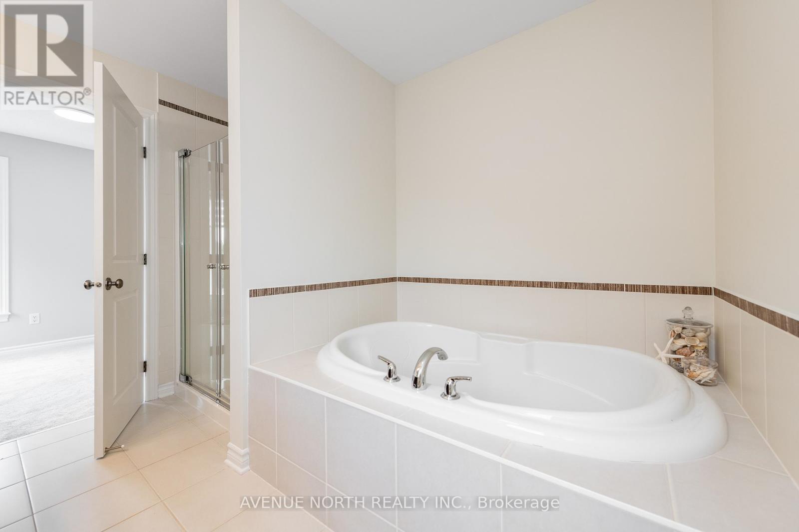 448 Rochefort Circle