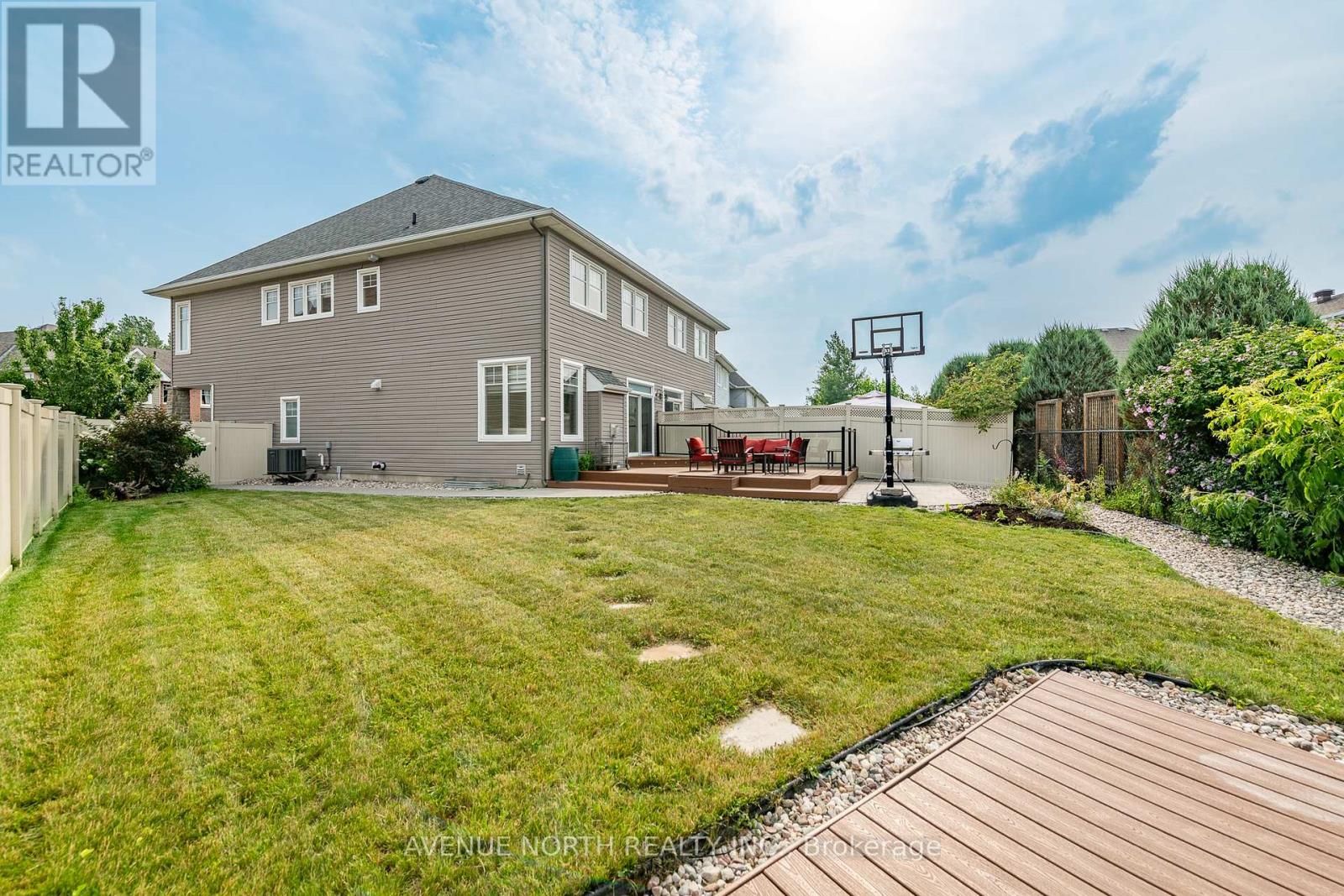 448 Rochefort Circle