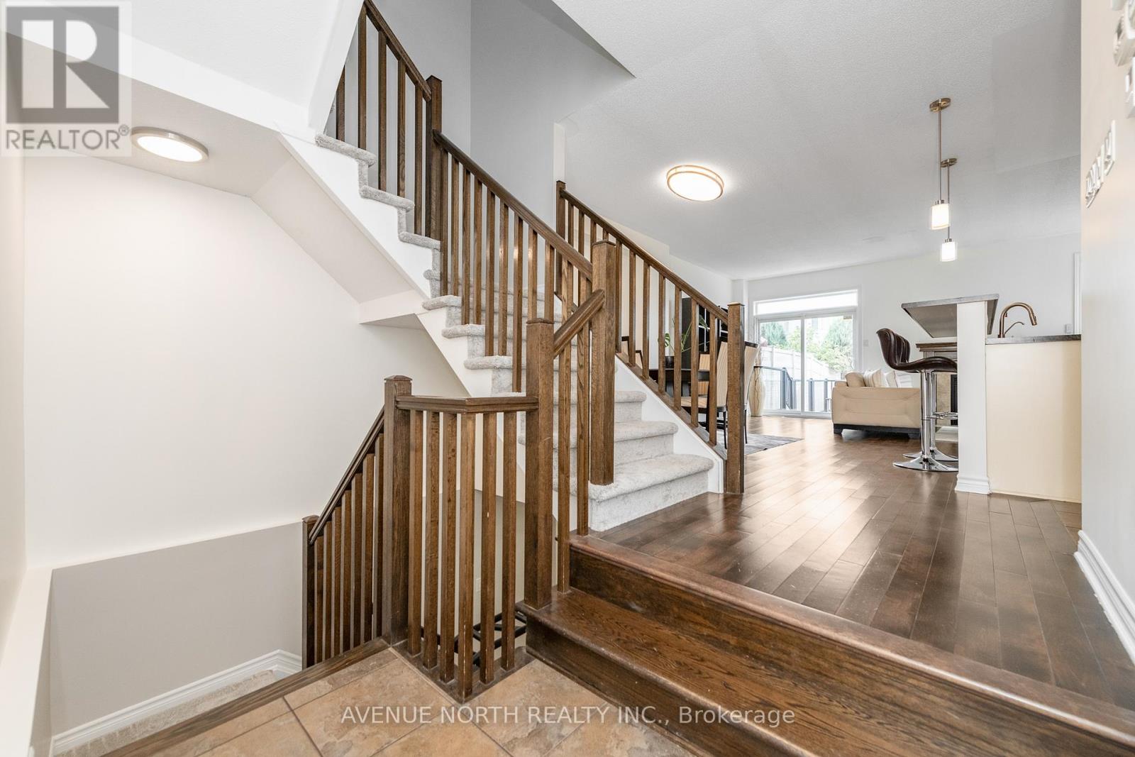 448 Rochefort Circle