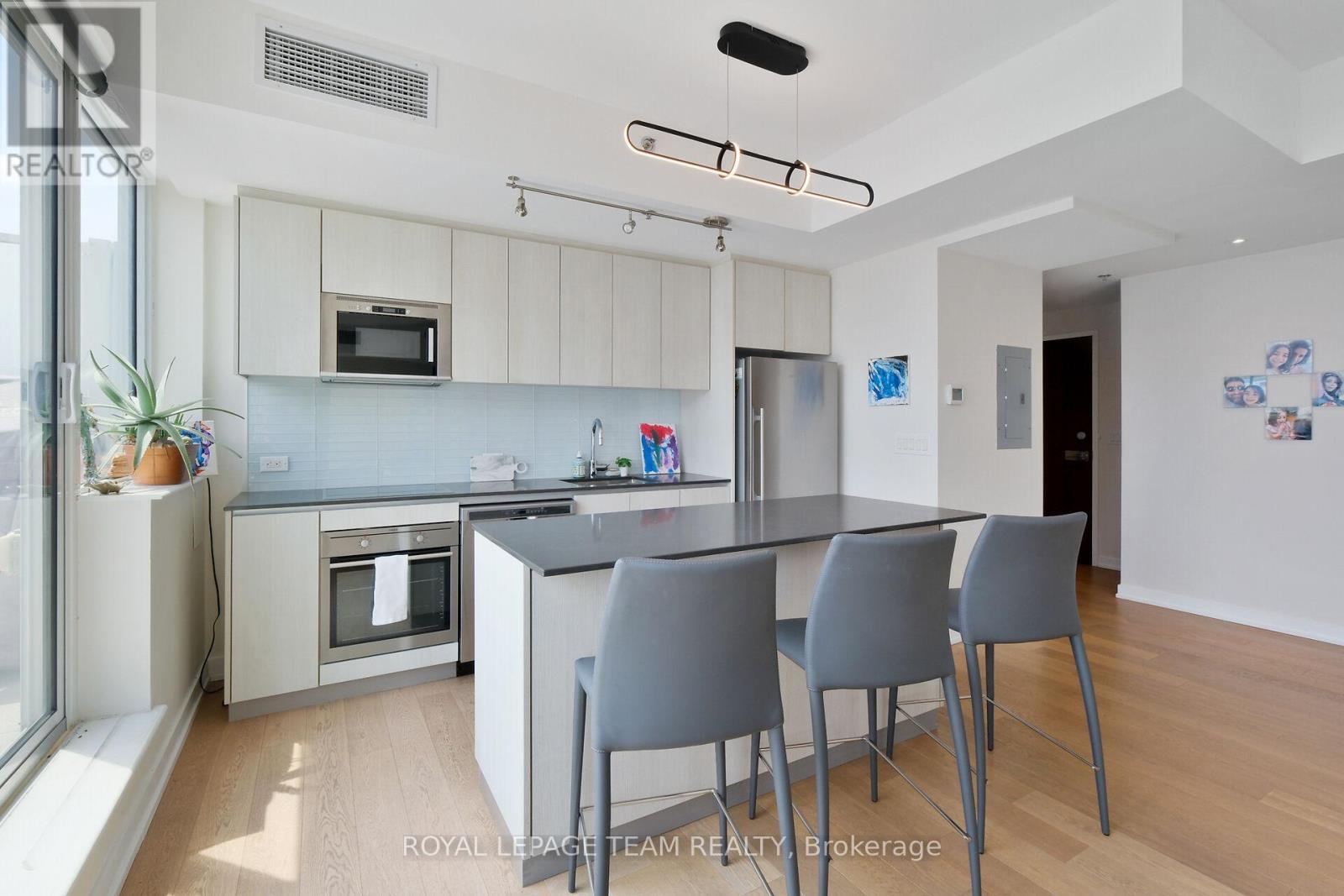 2204 - 199 Slater Street