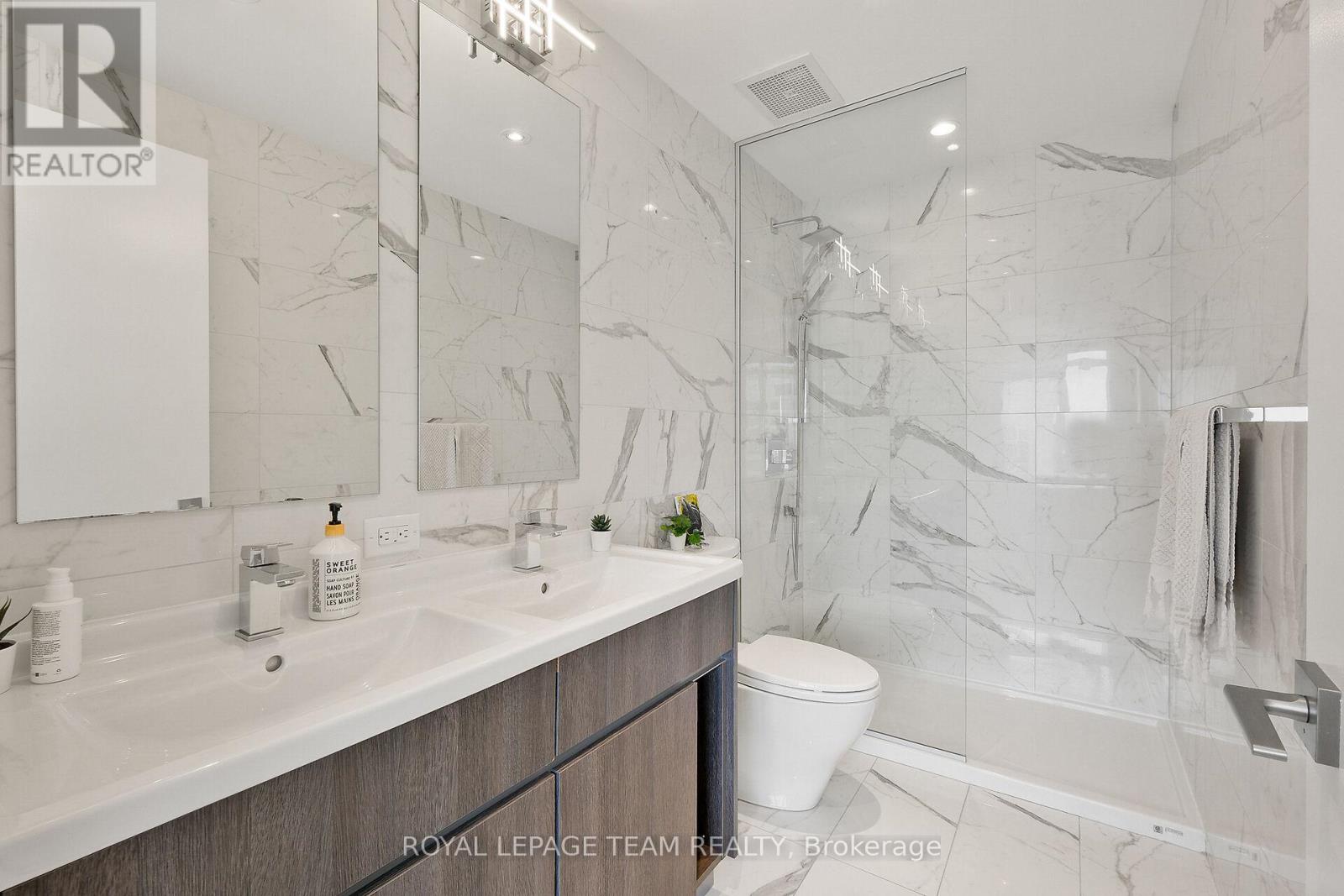 2204 - 199 Slater Street