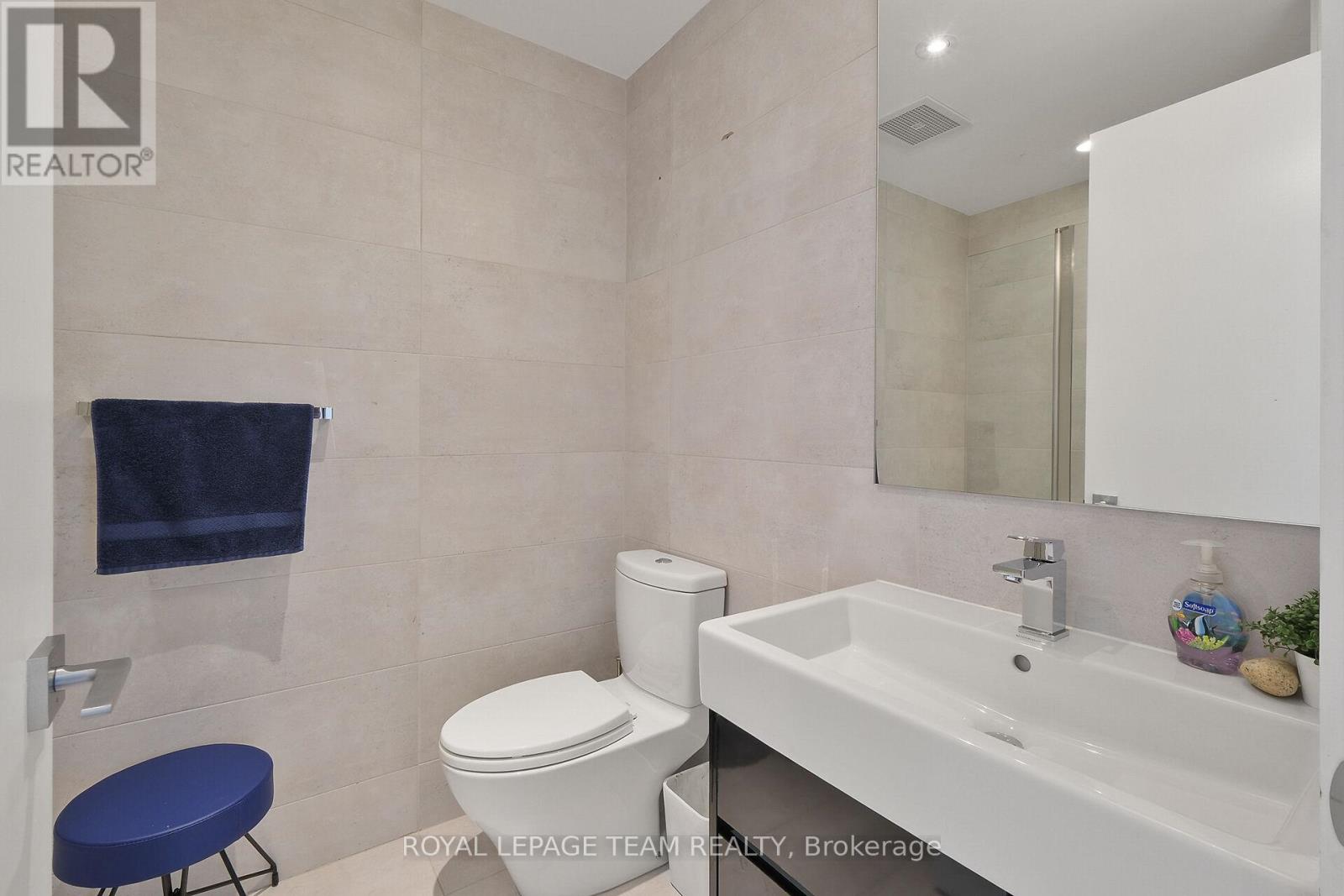 2204 - 199 Slater Street