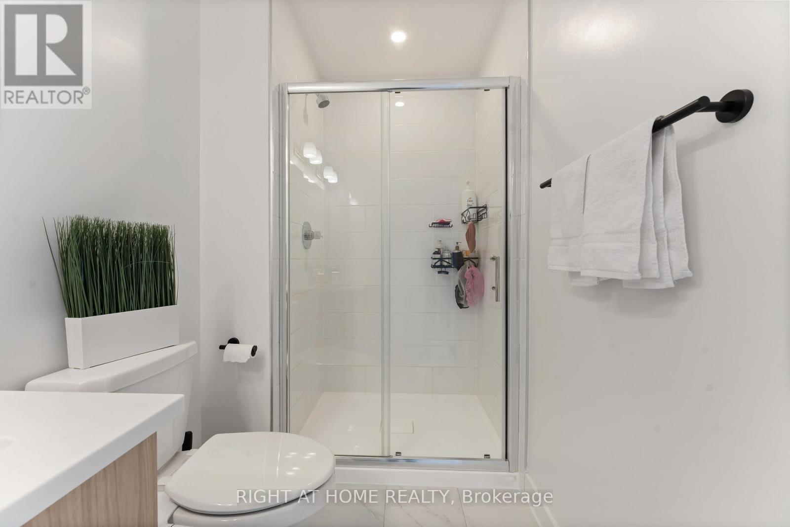 B - 380 Rolling Meadow Crescent