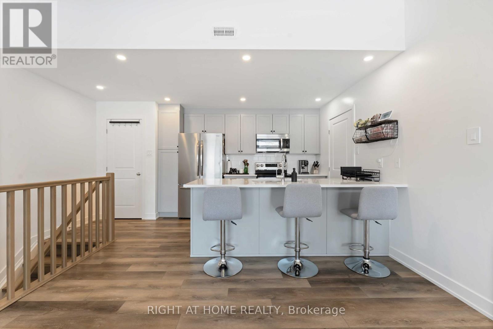 B - 380 Rolling Meadow Crescent