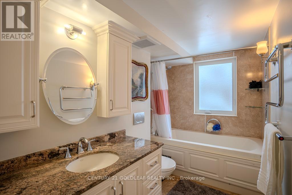 1075 North River Road