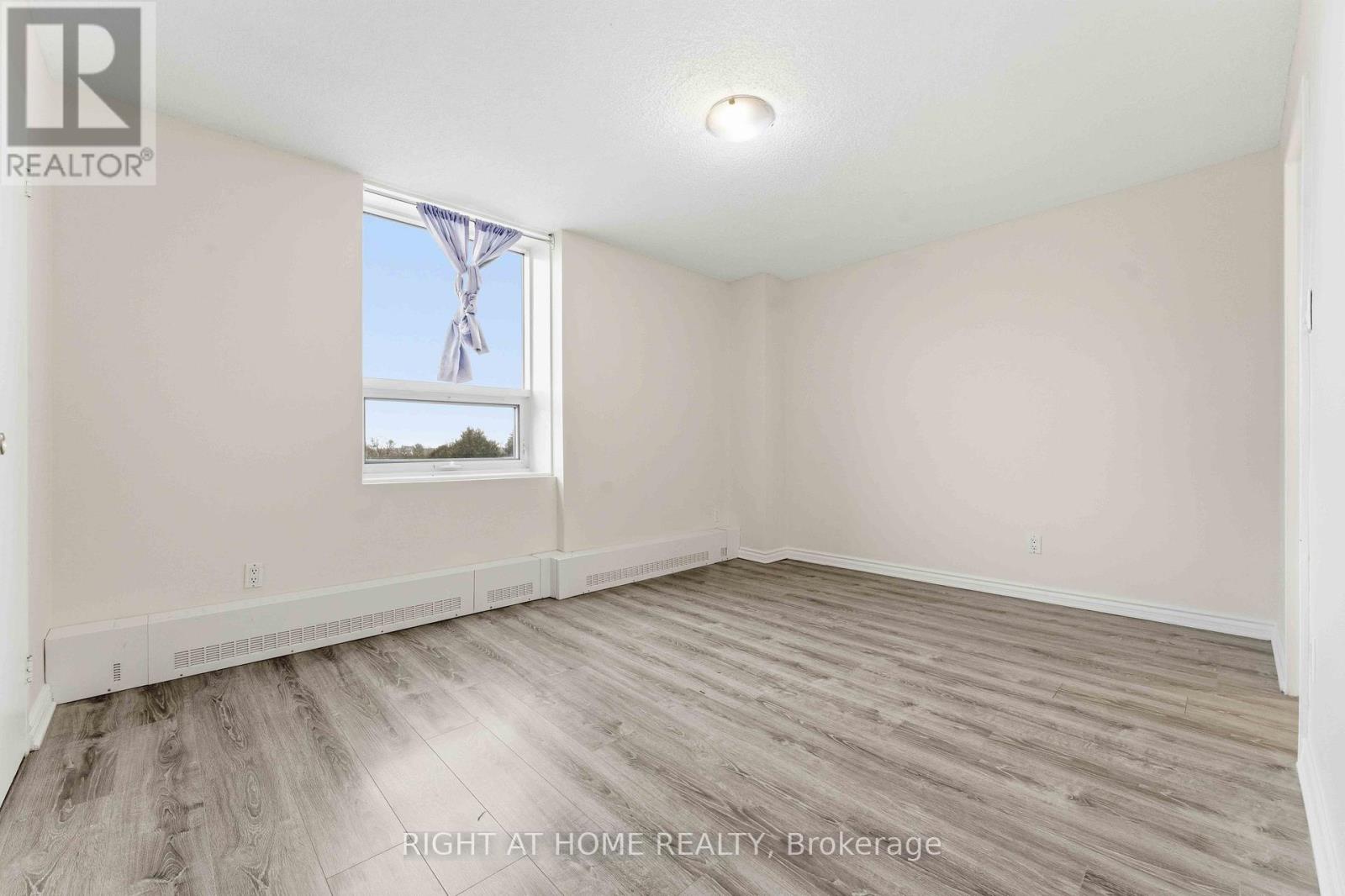 311 - 665 Bathgate Drive