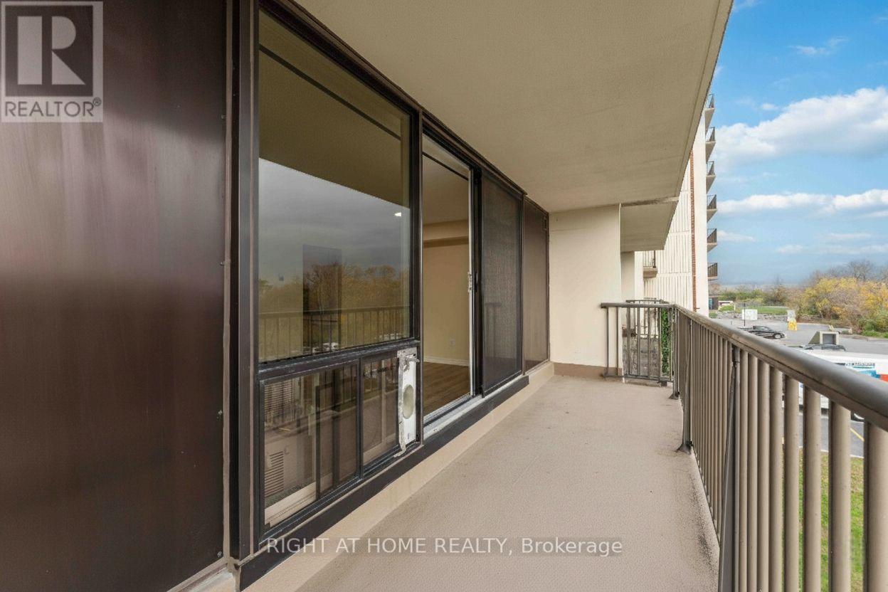 311 - 665 Bathgate Drive