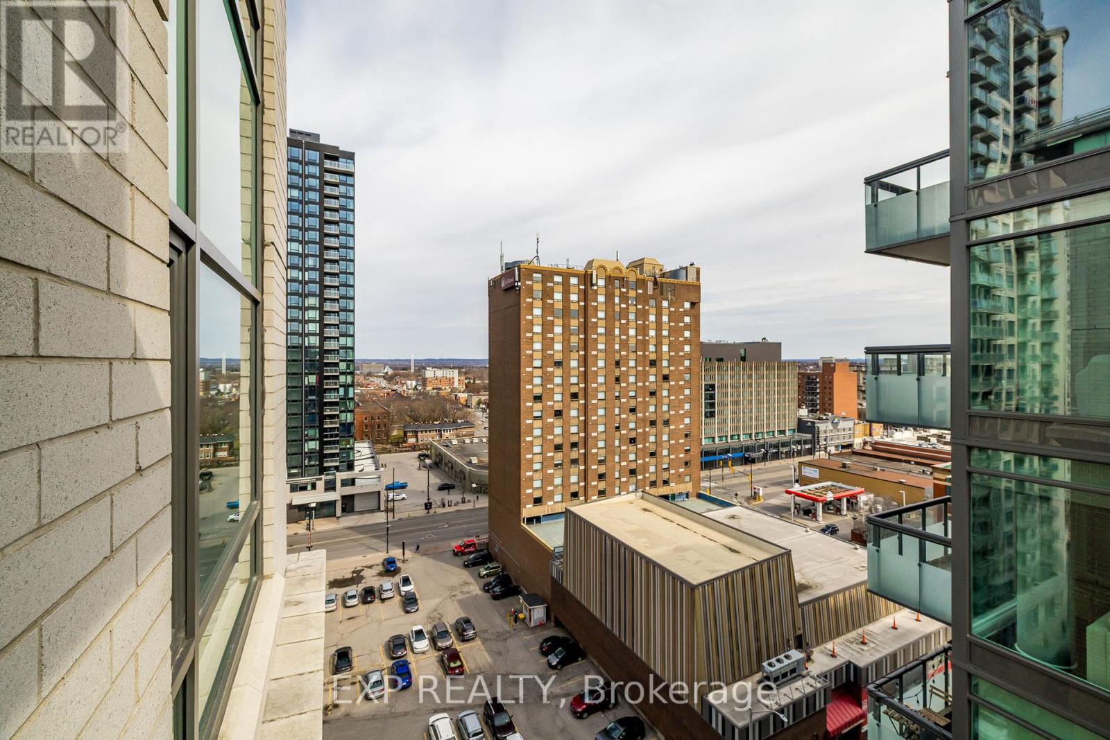 1111 - 200 Besserer Street