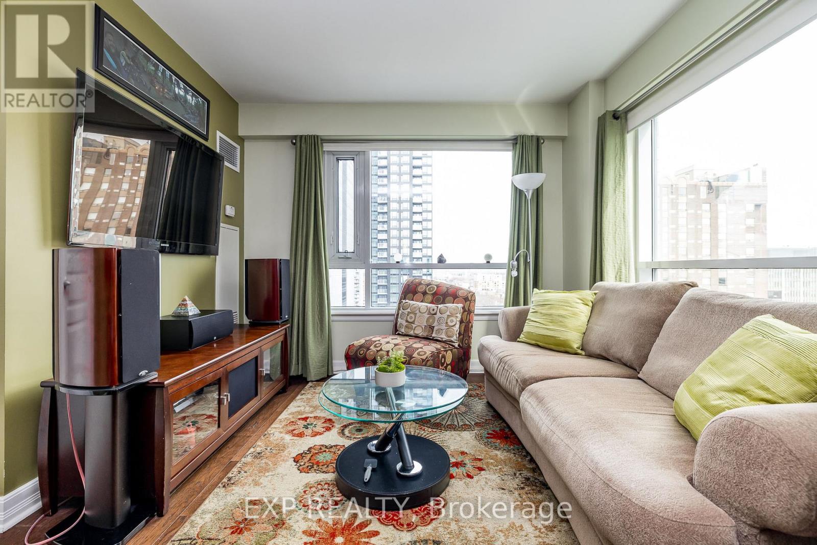 1111 - 200 Besserer Street