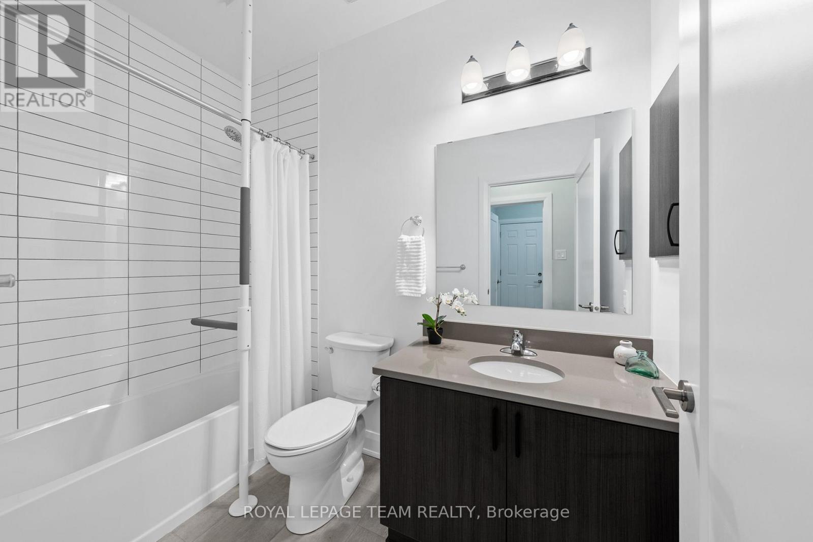 111 Dun Skipper Drive