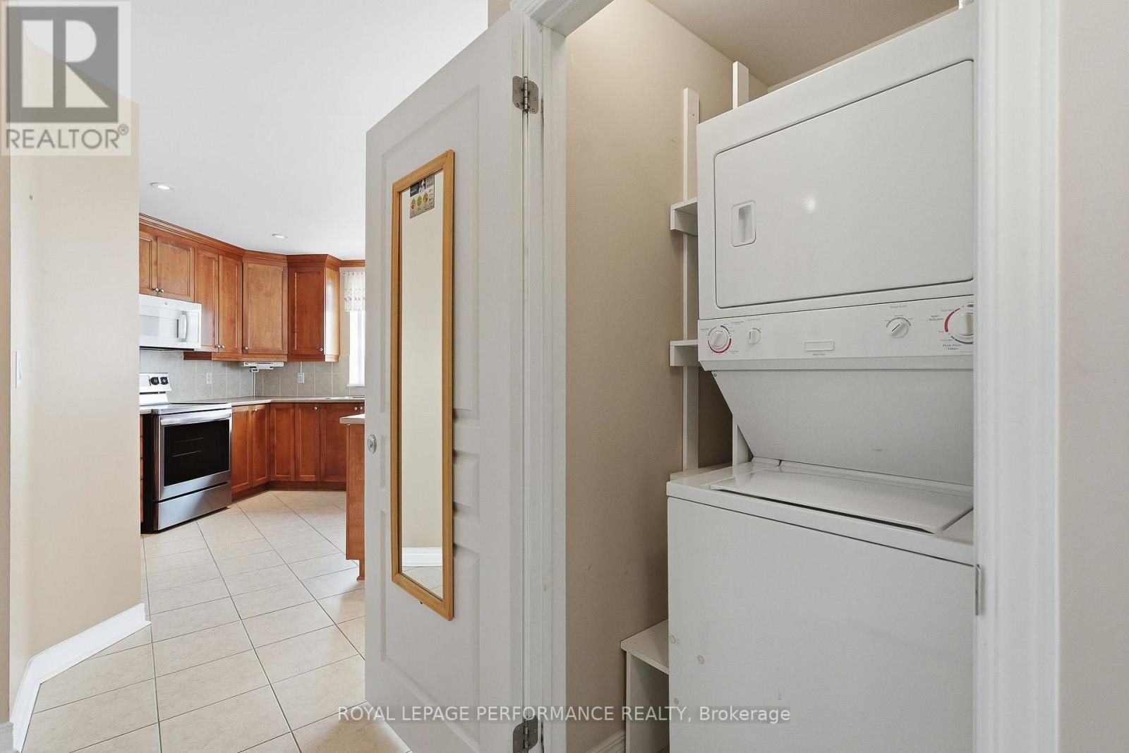 411 - 955 Beauparc Private