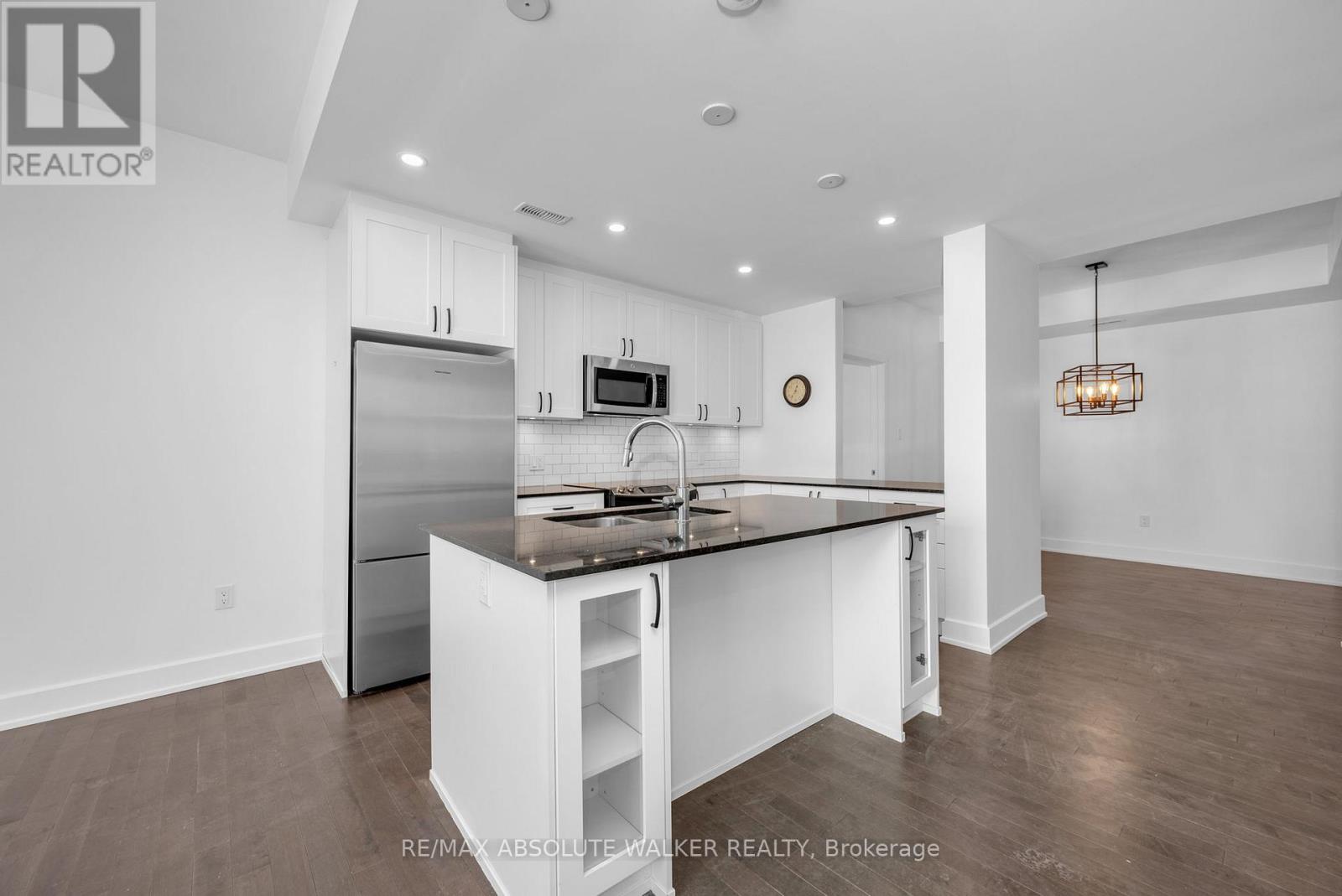 101 - 305 Elizabeth Cosgrove Private