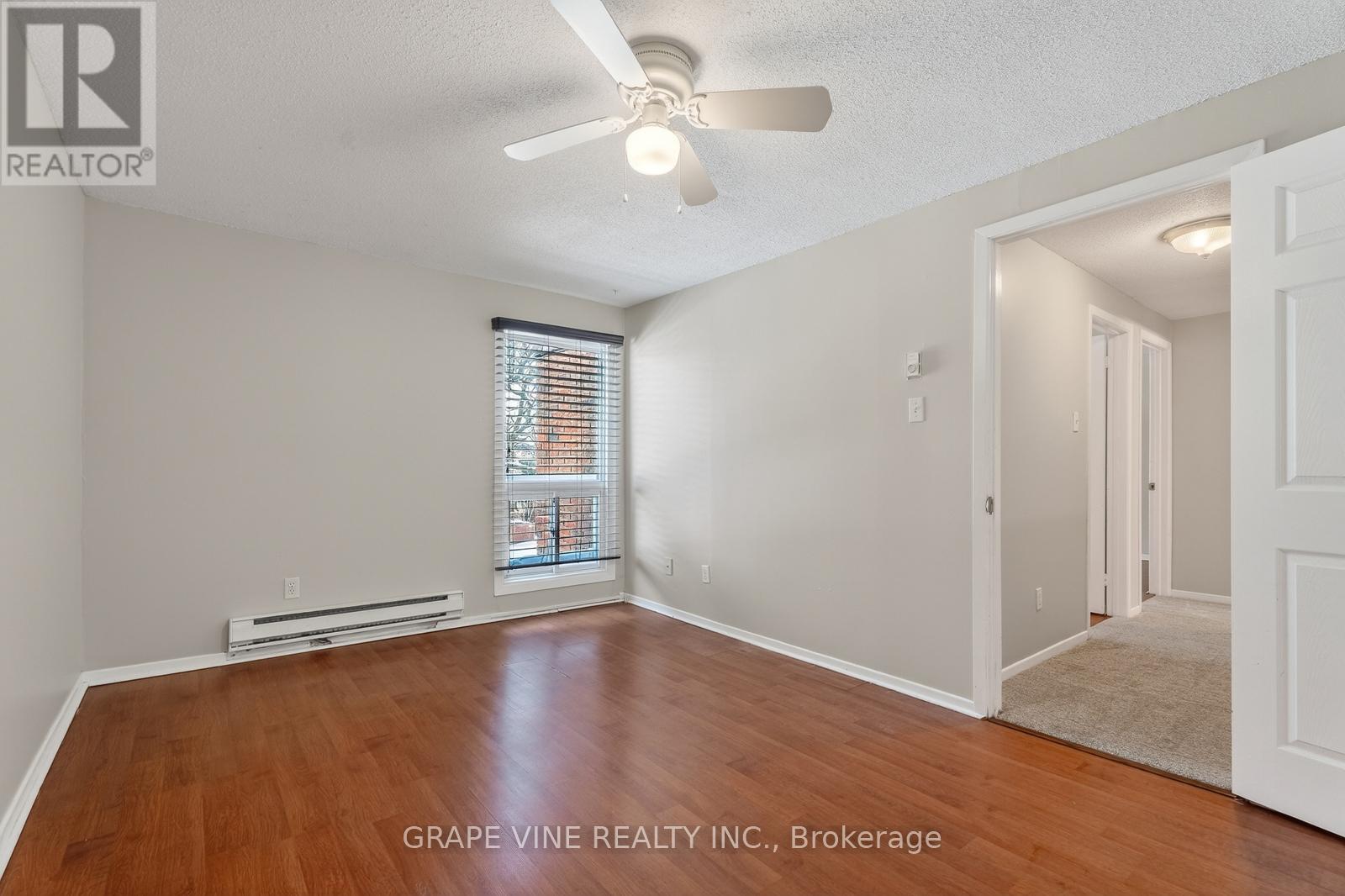 38 - 2939 Fairlea Crescent