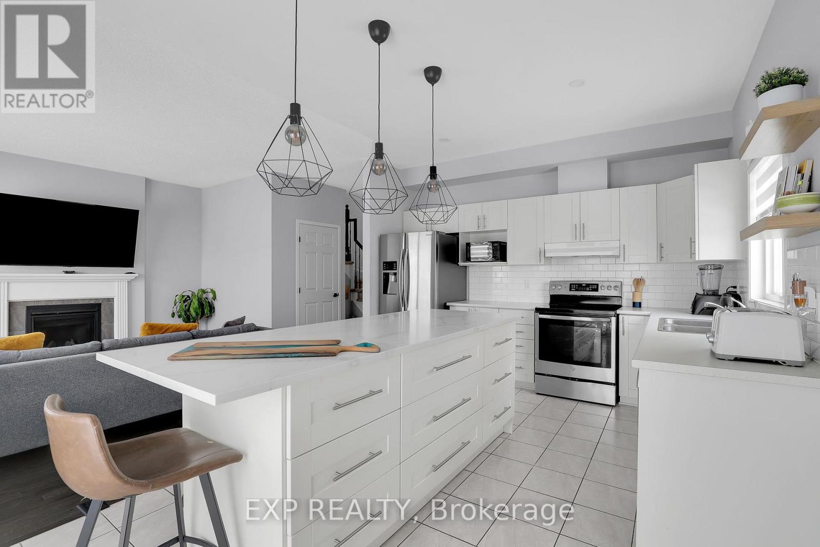 112 Dorina Sarazin Crescent