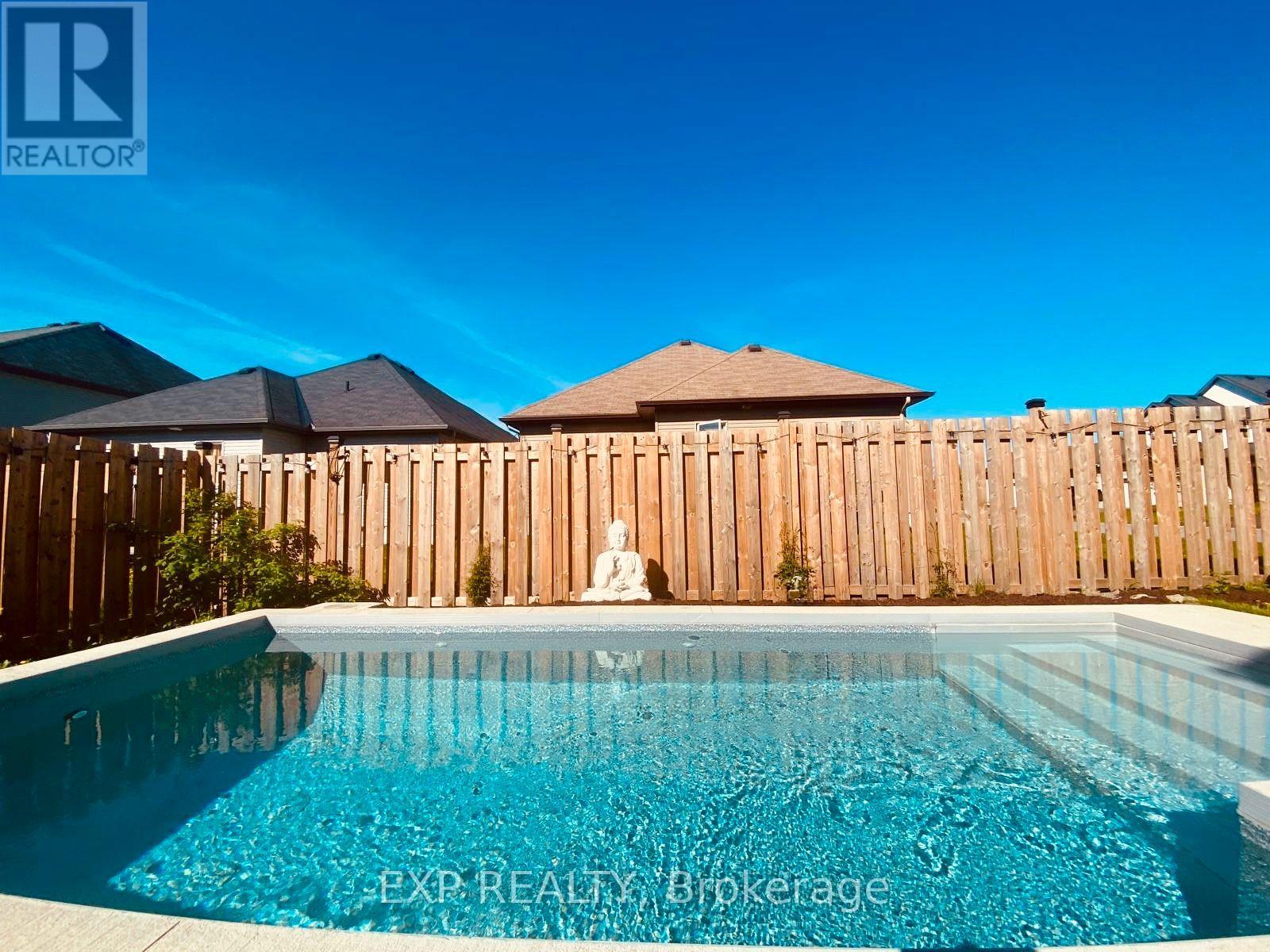 112 Dorina Sarazin Crescent