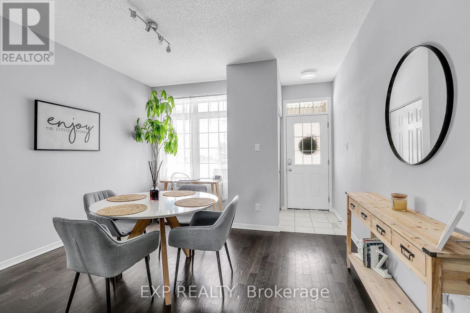 112 Dorina Sarazin Crescent