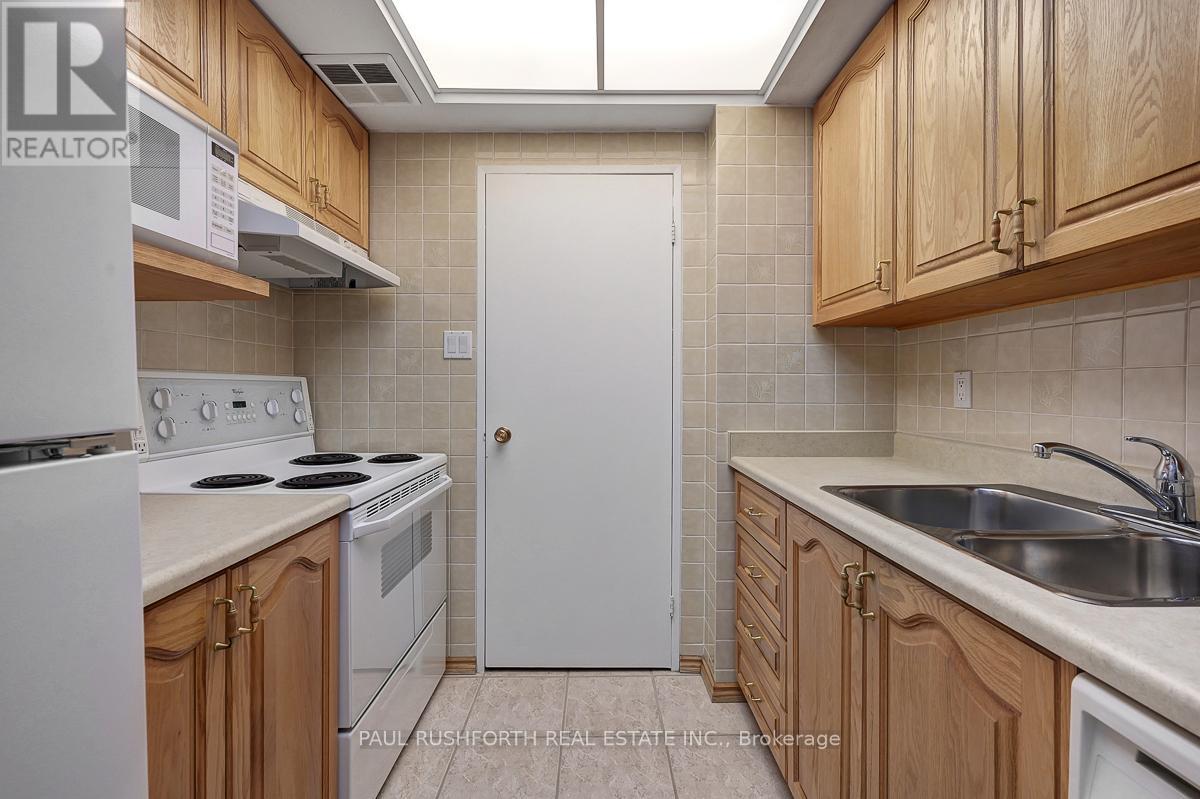 Ph7 - 555 Brittany Drive