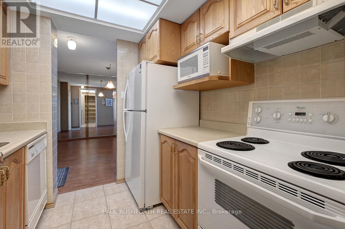 Ph7 - 555 Brittany Drive